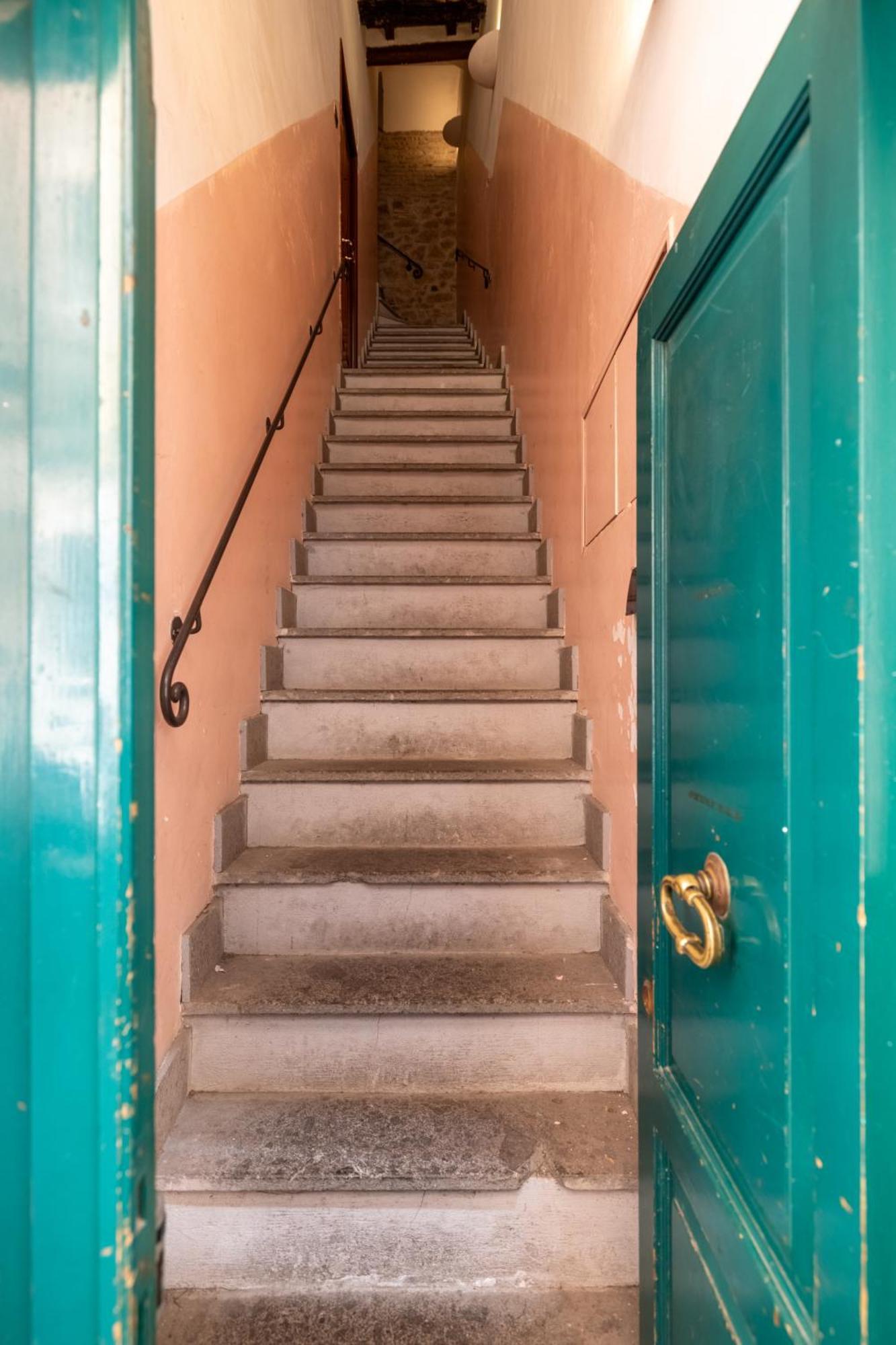 Suite Trevi - Charming Loft Near Trevi Fountain Rzym Zewnętrze zdjęcie