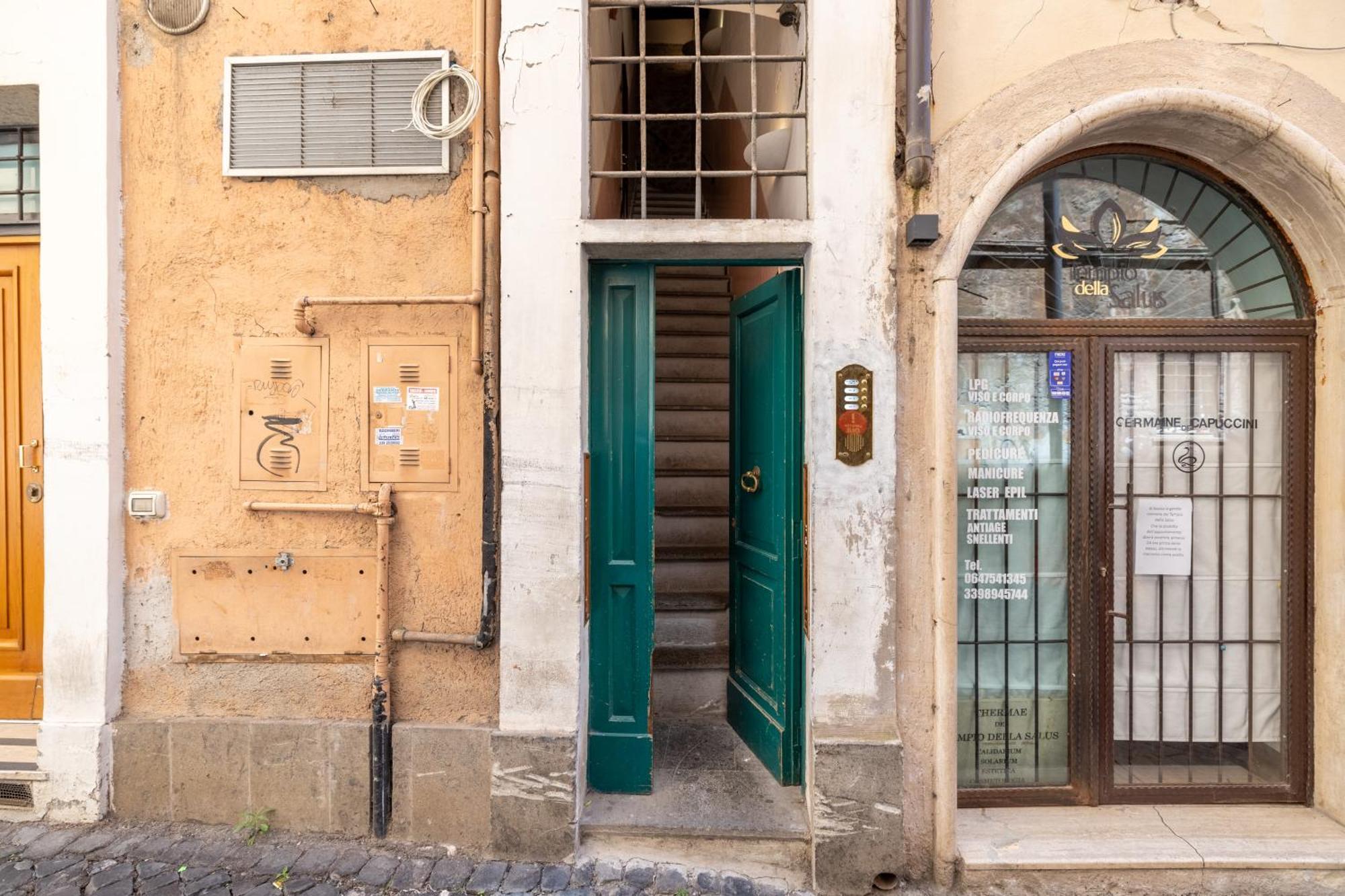 Suite Trevi - Charming Loft Near Trevi Fountain Rzym Zewnętrze zdjęcie